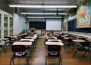 Уволниха дисциплинарно учителка от Софийска гимназия
