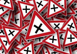 Съдят пиян шофьор на катафалка, блъснал моторист