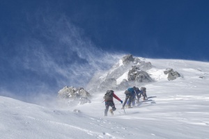 Алпинистка изгуби живота си в Алпите