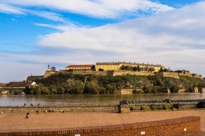 Опера на шлеп в река Дунав
