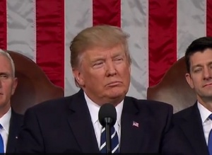 Президентът Доналд Тръмп излиза в първата си ваканция