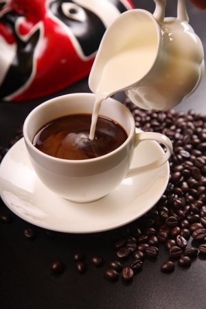 Учени откриха какви дози кафе удължават живота
