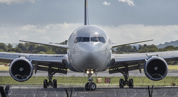 Нискотарифна авиокомпания ще извършва целогодишни полети до Бургас