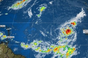 Нова силна буря застрашава карибските острови и югоизточната част на САЩ