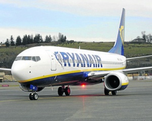 "Ryanair" отмени още полети, засягат и България