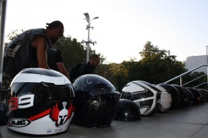 Мотористи протестират пред Съдебната палата