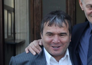 Започна животоспасяващата операция на Наим Сюлейманоглу