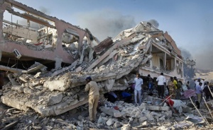 Десетки убити и ранени при атентат в столицата на Сомалия