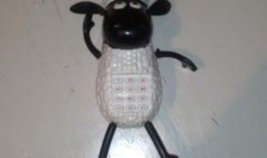 Детска играчка пее „Аллах Акбар“