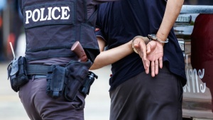 Разбиха мащабна престъпна група за трафик на мигранти