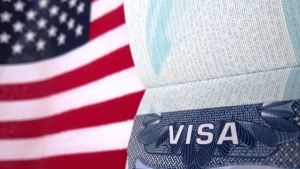САЩ възобновяват издаването на турски визи