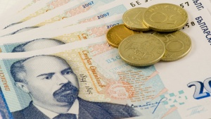 Плащаме в брой до 5000 лв.