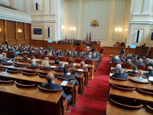 Със 126 гласа "за" Бюджет 2018 г. мина на първо четене в парламента