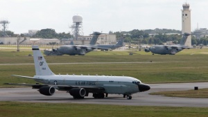 Самолет на ВМС на САЩ падна до Окинава