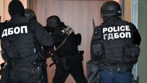 Задържаха тартор и 4-ма биячи от престъпна група за рекет в Перник