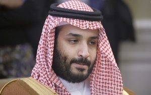 Влиятелният саудитски принц сравни иранския аятолах с Хитлер