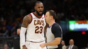 След 1081 мача: Изгониха ЛеБрон