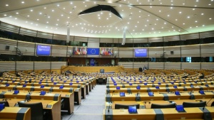 Европарламентът призова ЕС да наложи оръжейно ембарго на Саудитска Арабия