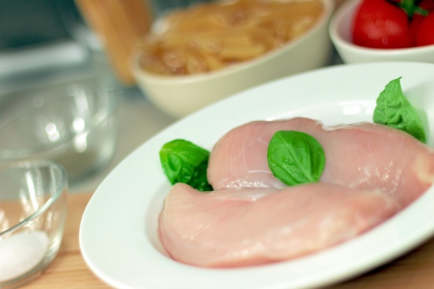 Русия ограничава вноса на пилешко месо от България