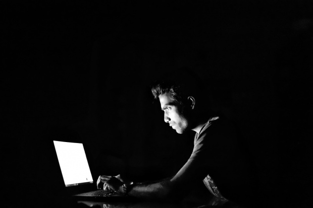 Над 300 000 българи – жертви на измами в интернет