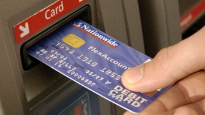Международна акция задържа четирима за кражби от кредитни карти