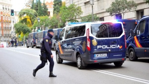 Испански съд остави в ареста бивши лидери на Каталуния