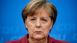 Меркел настоява за бързо формиране на ново правителство