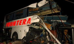 Дванайсет жертви при автобусна катастрофа в Мексико