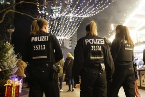 Евакуираха коледен базар в Бон заради подозрителни пратки