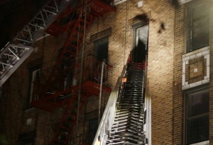 Най-малко 12 загинаха при пожар в Ню Йорк