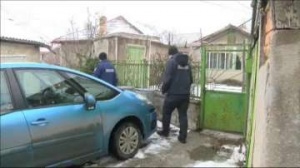 Община Свищов отпуска 1000 лв. помощ на сестрите, държани под ключ