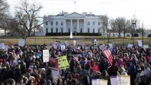Хиляди на протести в САЩ