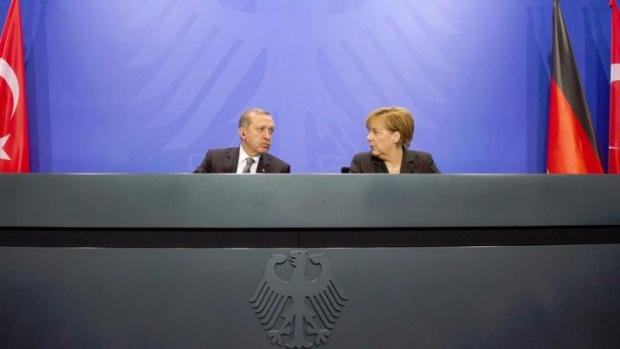 Ердоган ще кани Меркел в Анкара, иска затопляне на отношенията