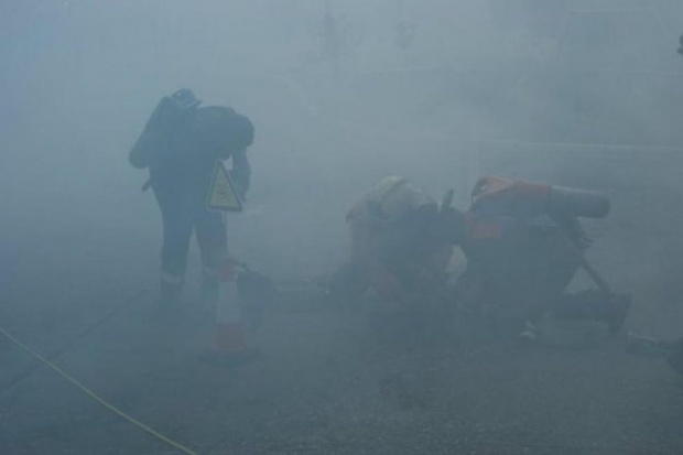Евакуираха 15 души от горящ автобус на Ришкия проход