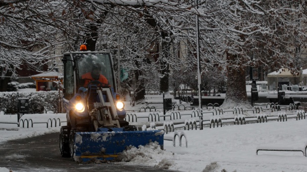 Кметът на Шумен ще санкционира снегопочистващи фирми
