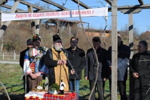 Православните християни празнуват Трифоновден