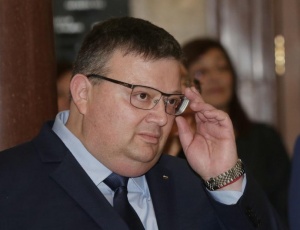 Сотир Цацаров атакува в КС промените в Закона за частната охранителна дейност