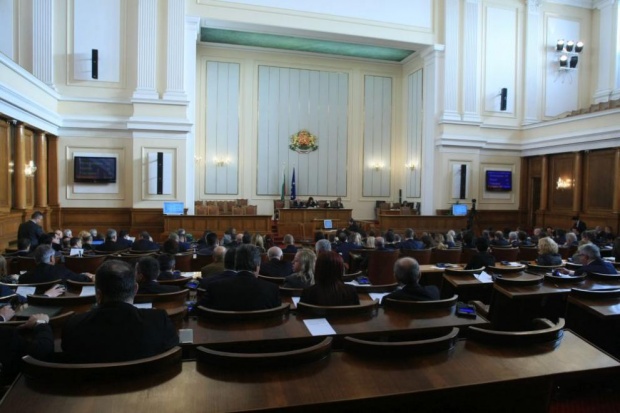 Две комисии в парламента правят изслушване по сделката с ЧЕЗ