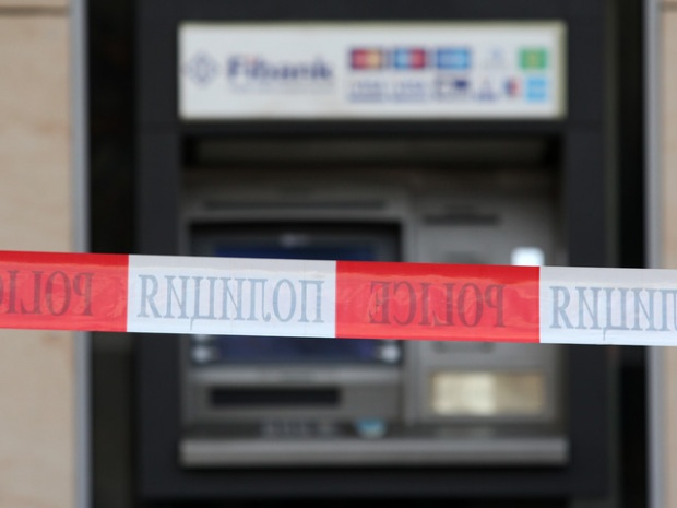 17 000 лв. са откраднати от взривения банкомат в София