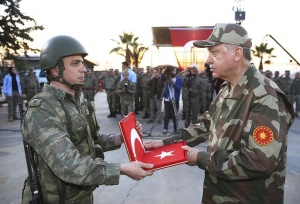 Ердоган посети турски военни на границата със Сирия