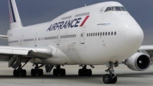 Стачка отменя 30% от полетите на Air France днес