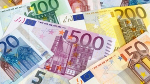 Франция и Германия обещаха да представят план за реформи в еврозоната до юни