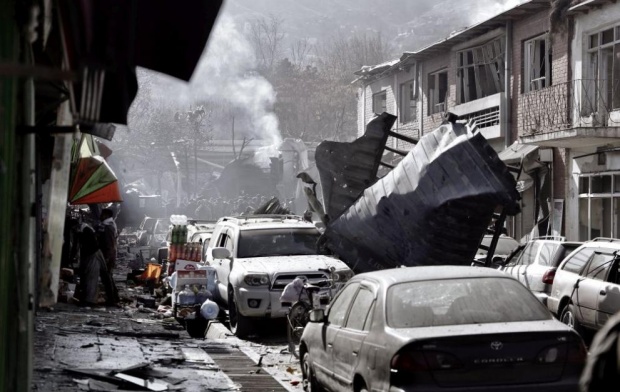 Самоубийствен атентат в Кабул срещу център за регистрация за изборите