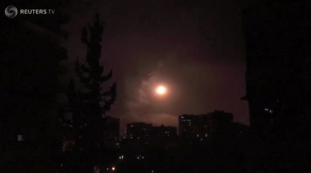 Ракетни удари над Сирия тази нощ. Никой не признава за атаката
