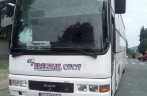 Проверяват фирмата, изоставила туристи в автобус на магистрала "Струма"