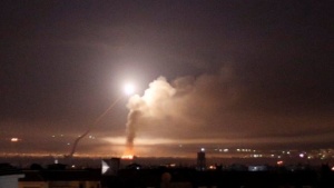 Москва: Израел е изстрелял над 70 ракети, ПВО на Сирия е свалила повече от половината