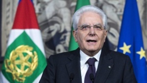 Кризата в Италия: Президентът опитва да сформира служебно правителство