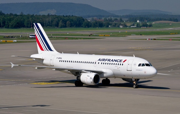 Стачка в Air France оставя хиляди пътници по летищата