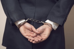 Арестуваха за подкуп 24-годишен кмет на карловско село