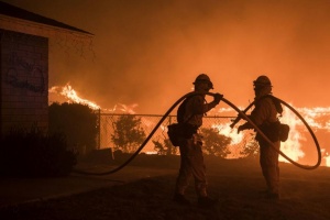 Пожари в Калифорния унищожиха сгради